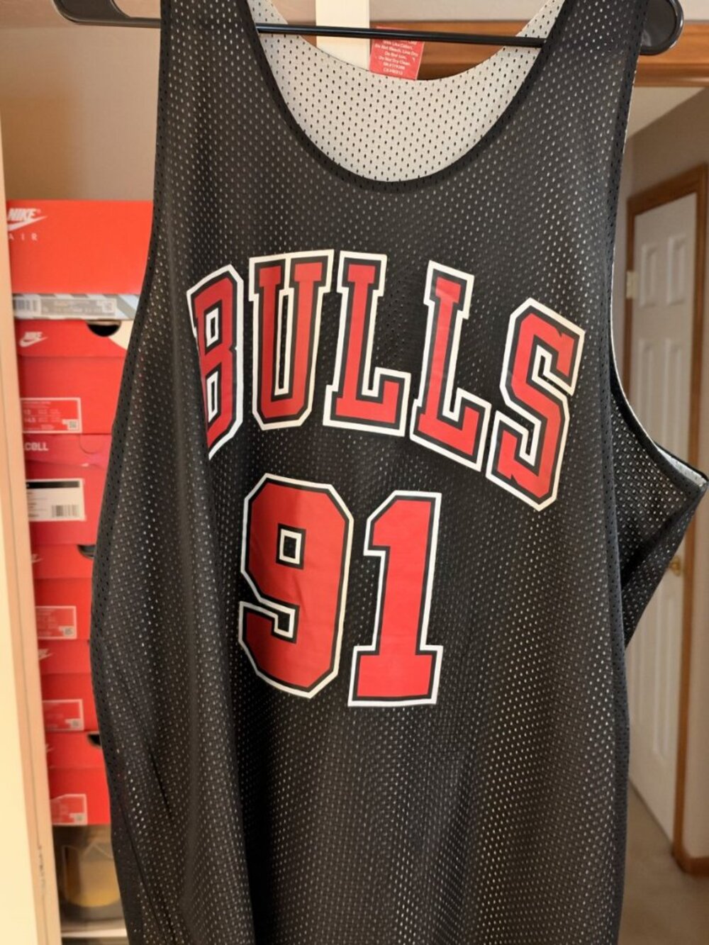 Mitchell & Ness Dennis Rodman Bulls #91 Reversible Practice Jersey XL